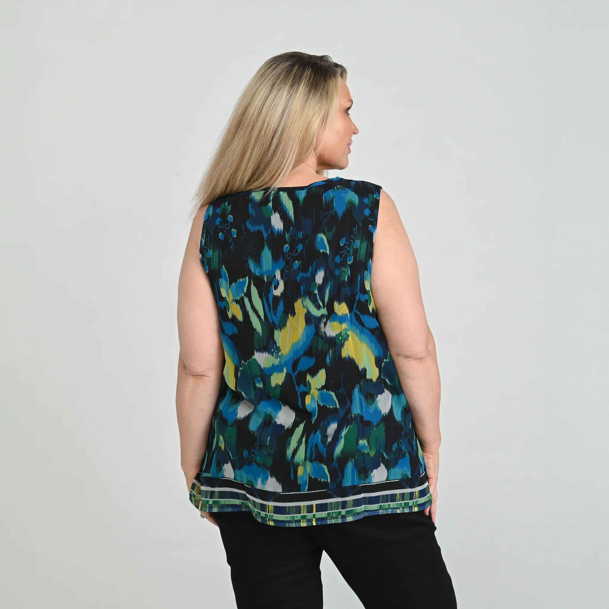 Border Print Crochet Tie Front Sleeveless Top - Image 10
