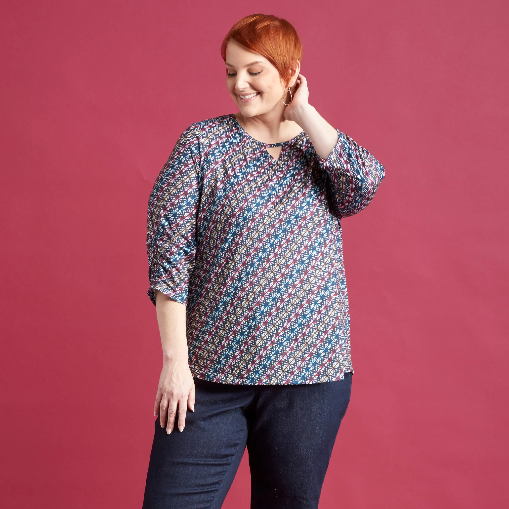 Diagonal Geo Print Keyhole Neck 3/4 Sleeve Tee - Image 2