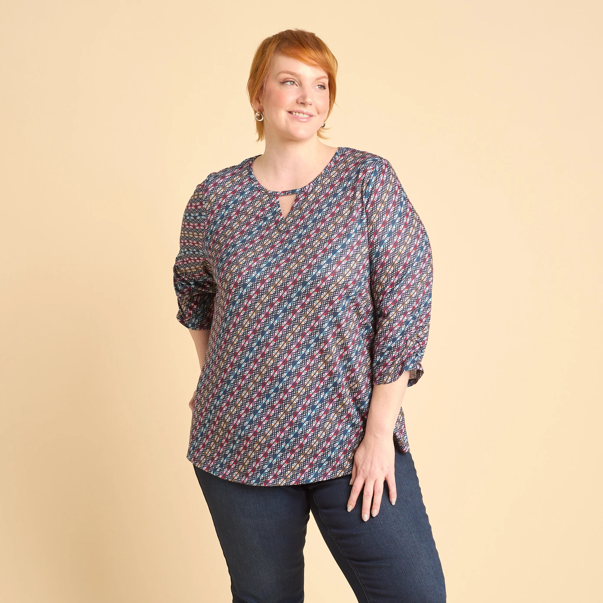 Diagonal Geo Print Keyhole Neck 3/4 Sleeve Tee - Image 7