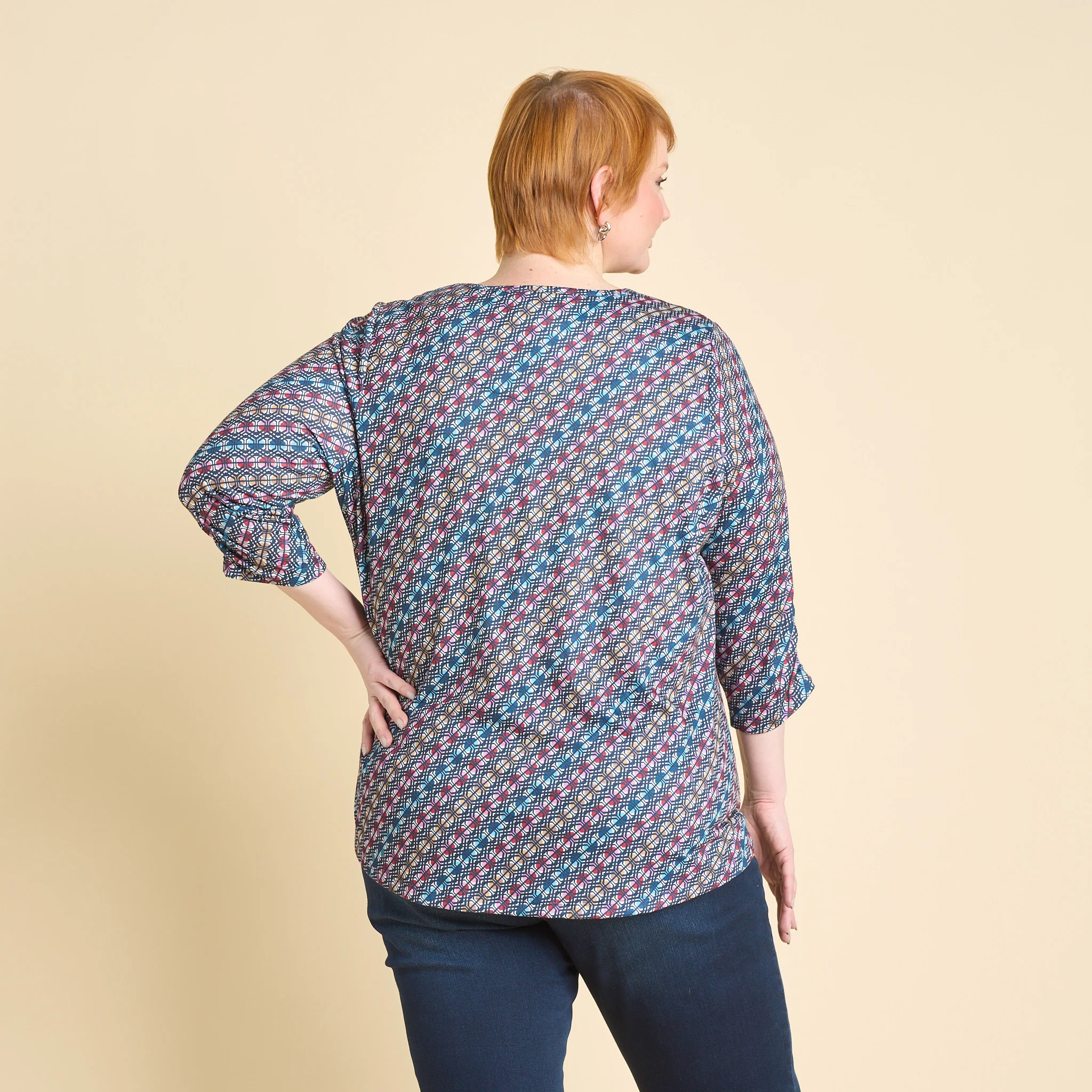 Diagonal Geo Print Keyhole Neck 3/4 Sleeve Tee - Image 8