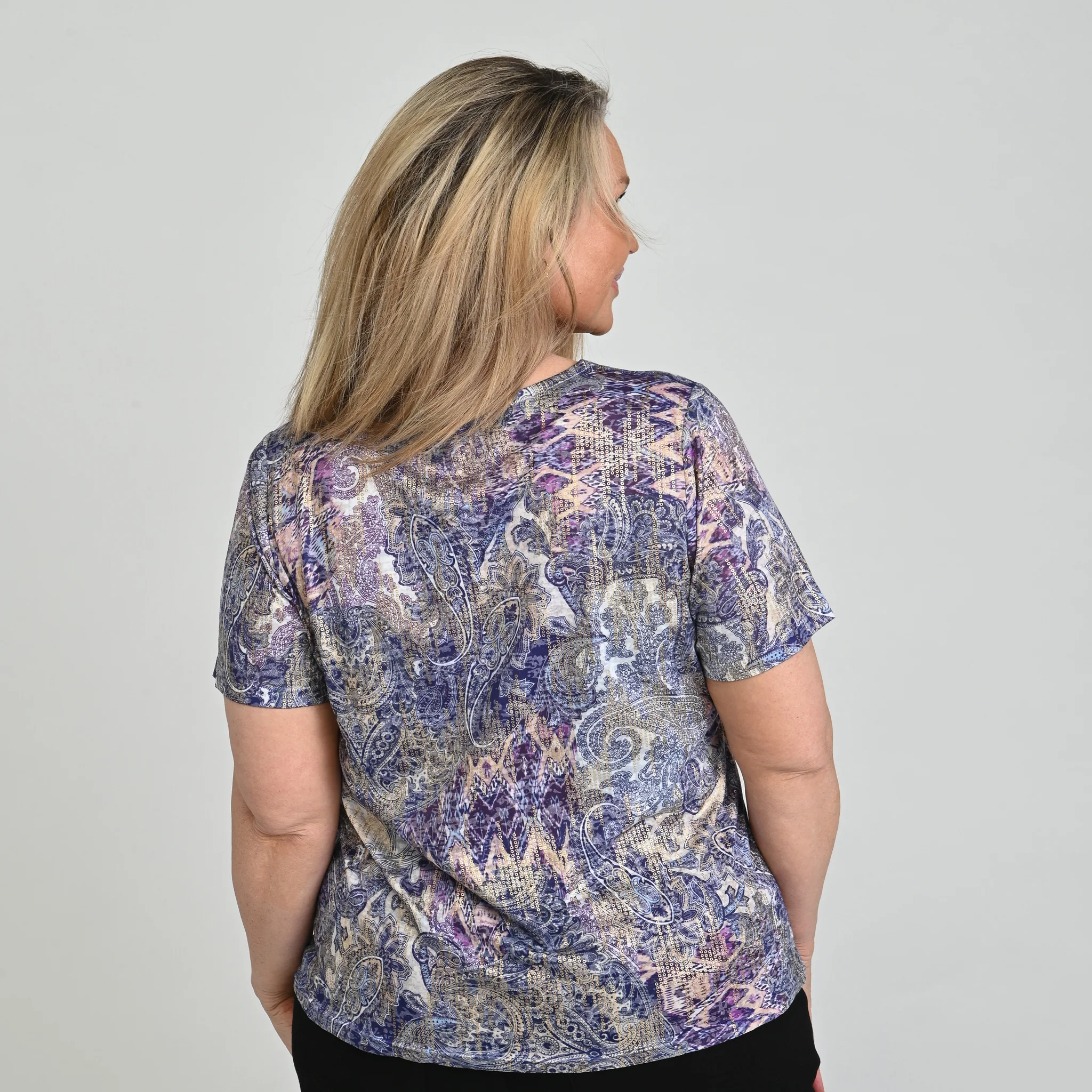 Foil Print Short Sleeve V-Neck Tee - Image 8