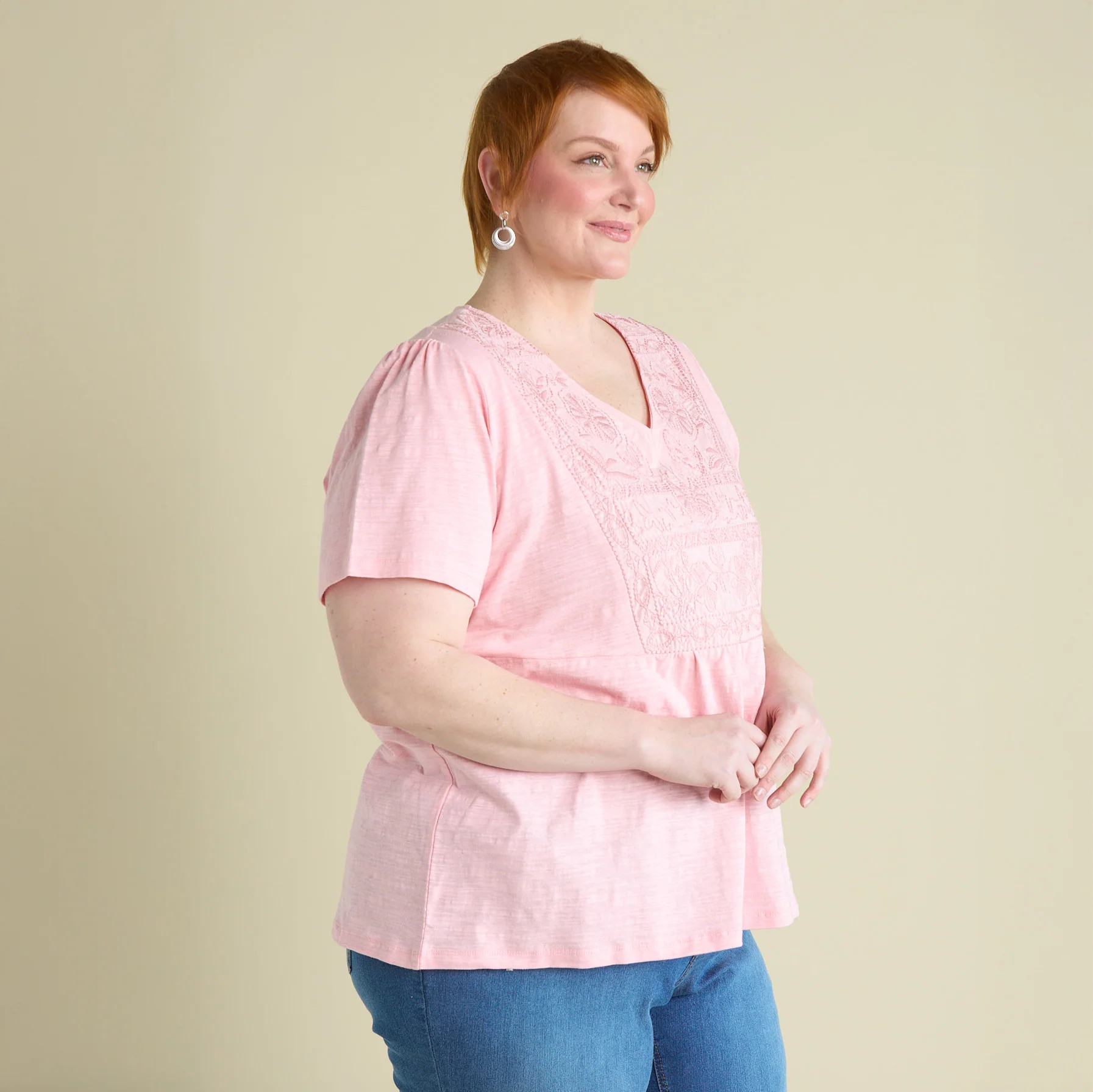 Embroidered Bib V-Neck Short Sleeve Tee - Image 10