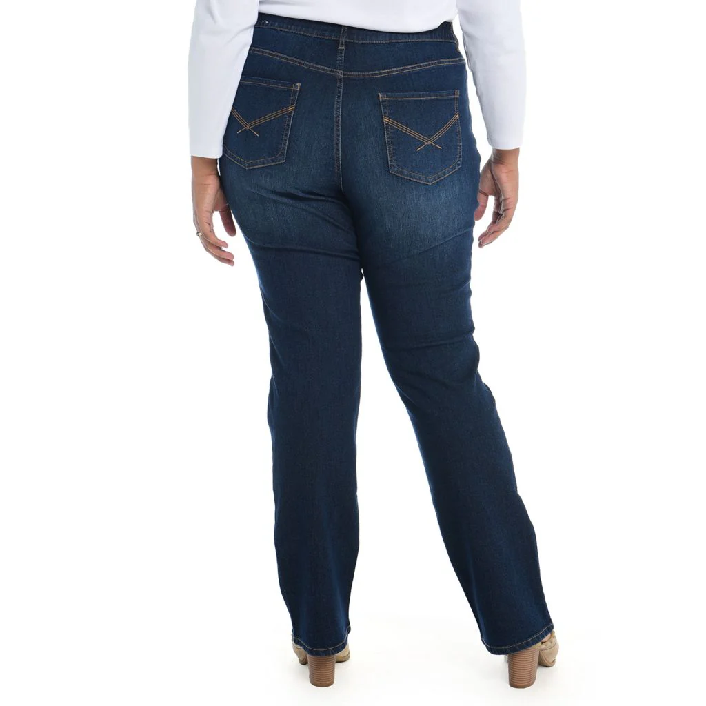 Everyday Relaxed Fit Barely Boot Jean - Image 9