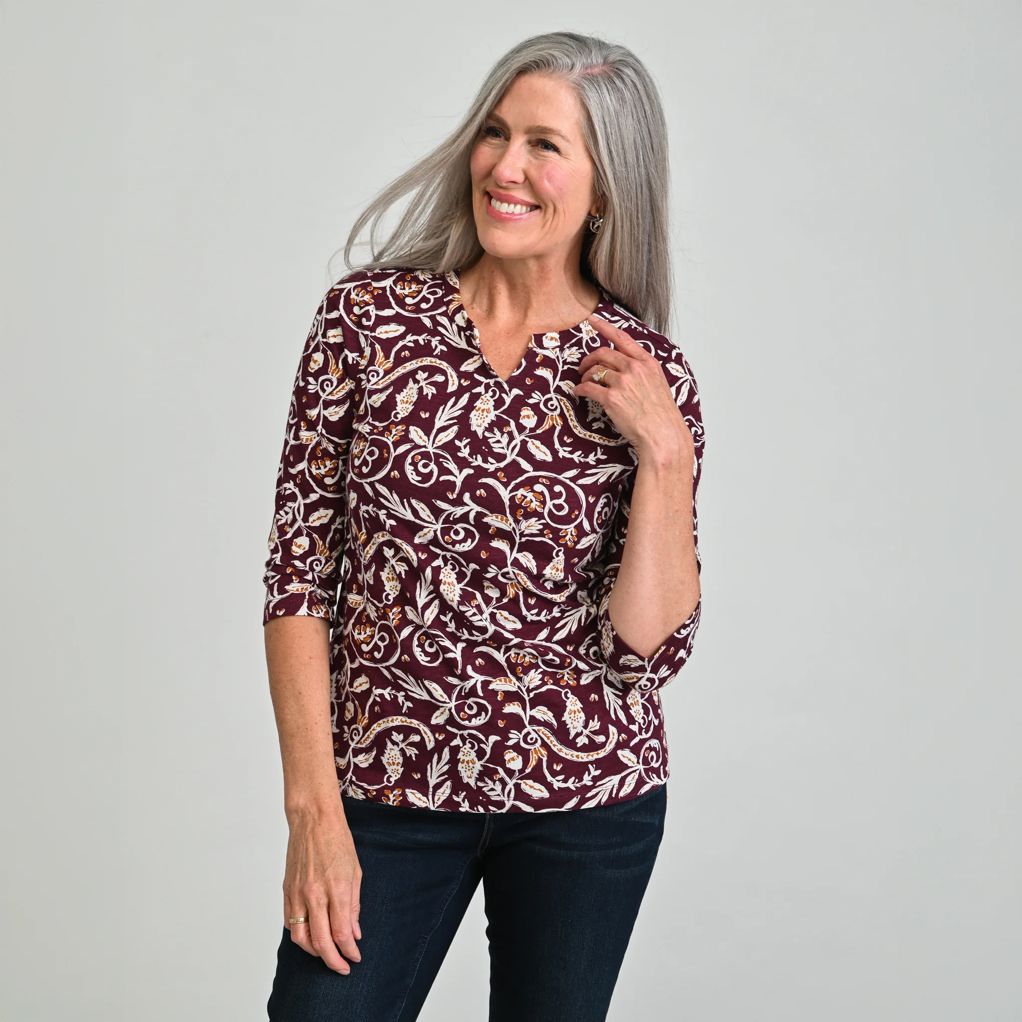 Leaf Print Notch Neck 3/4 Sleeve Tee
