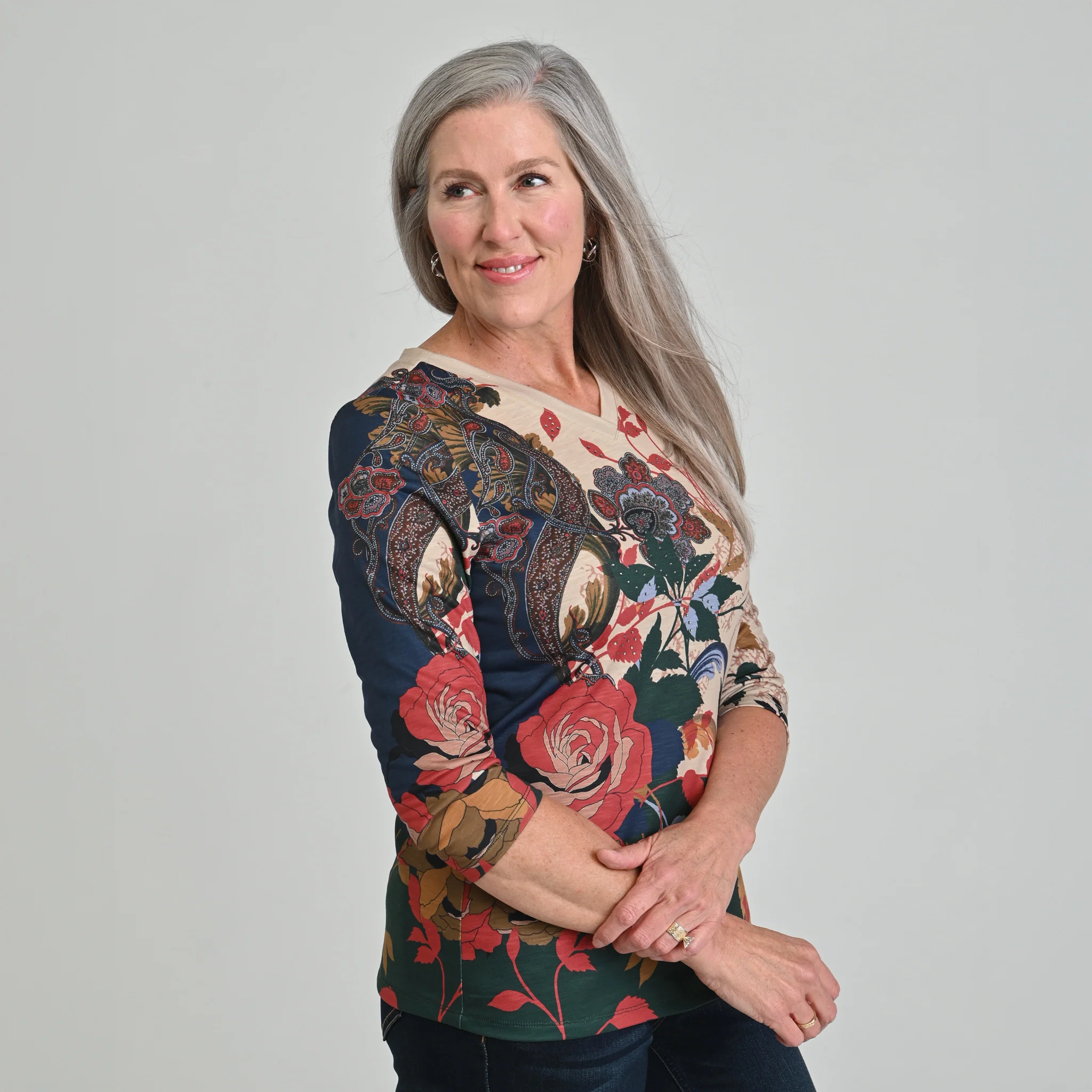 Printed 3/4 Sleeve V Neck Top - Image 4