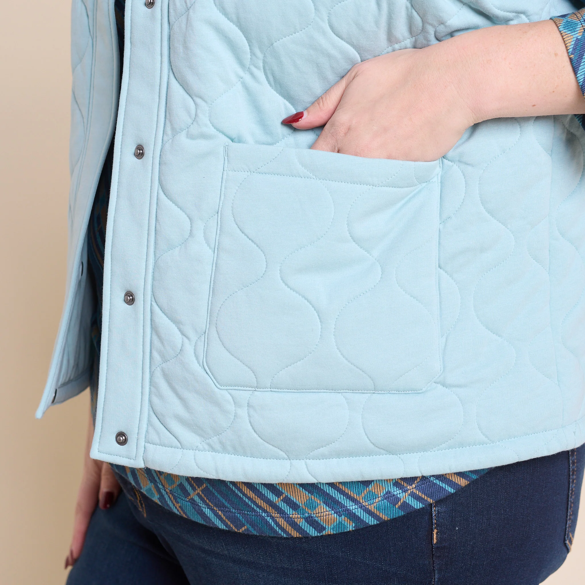 Relaxed Restyled Quilted Knit Vest - Image 9