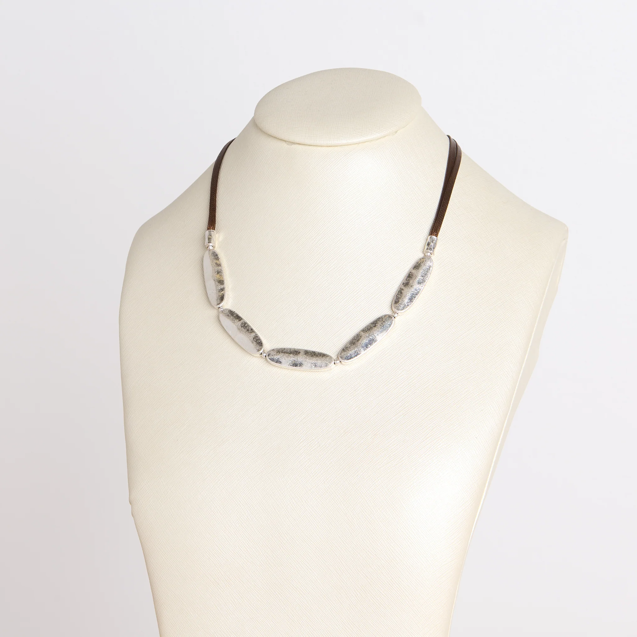 Short Abstract Pendant Necklace - Image 2
