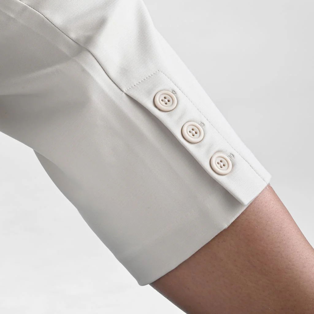Signature Slimming Button Detail Pull On Capri - FANDANGO PINK - Image 7