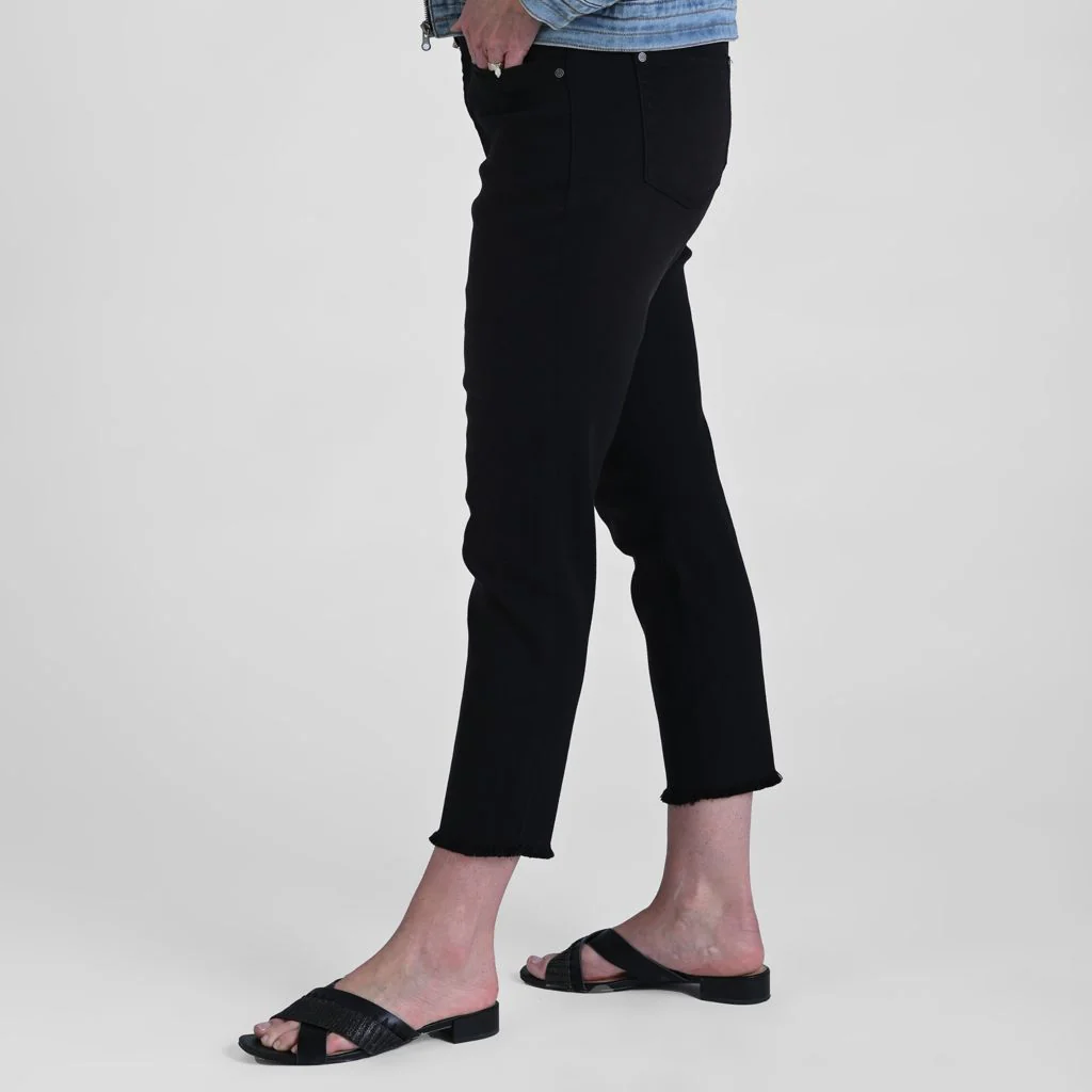 Signature Slimming Frayed Cuff Ankle Jean - Image 4