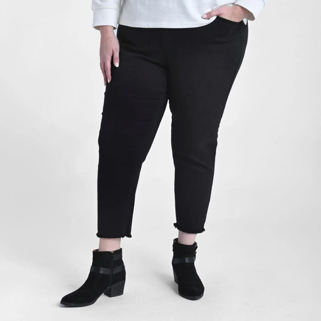 Signature Slimming Frayed Cuff Ankle Jean - Image 7