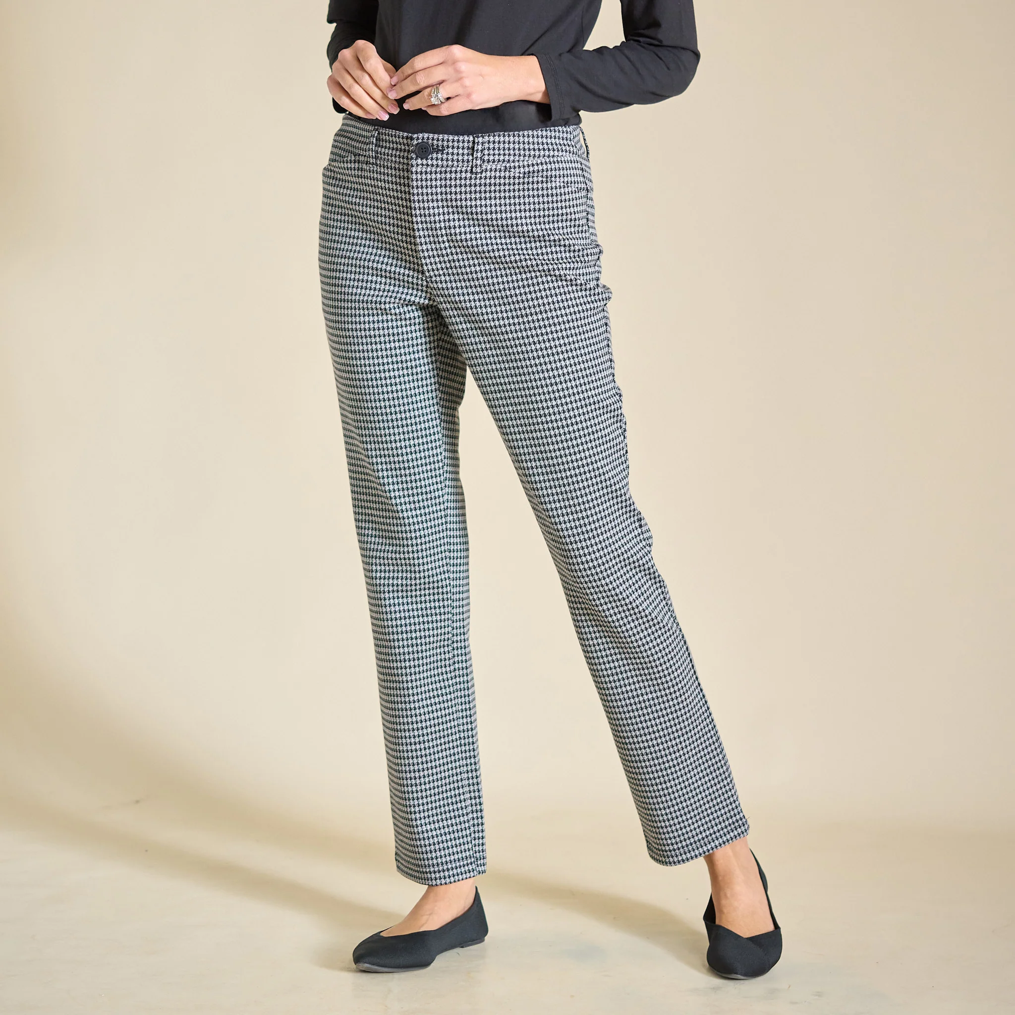 Signature Slimming Herringbone Ponte Pant